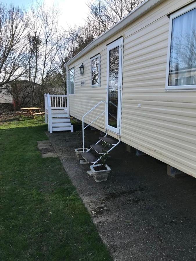 The Winchester Luxury Pet Friendly Caravan On Broadland Sands Holiday Park Between Lowestoft And Great Yarmouth Hotel Corton  Bagian luar foto